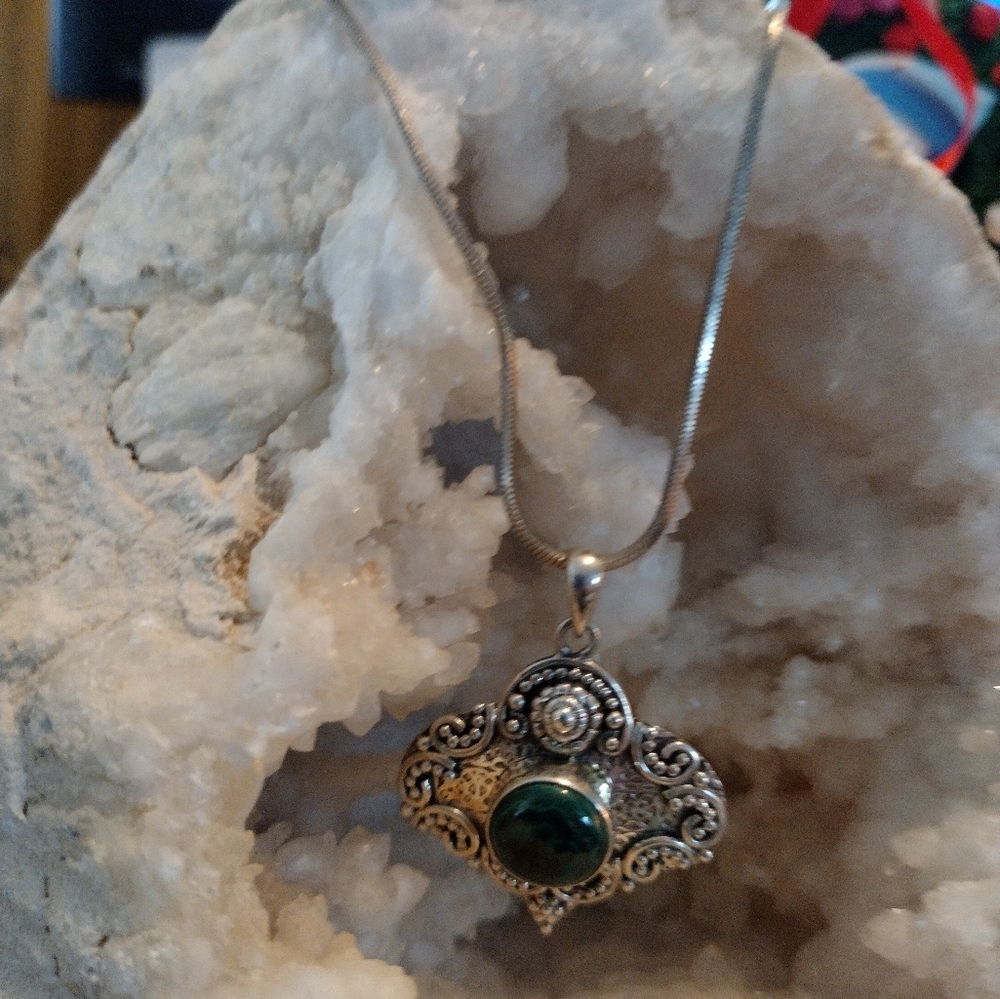 Vintage India made sterling and malachite necklace